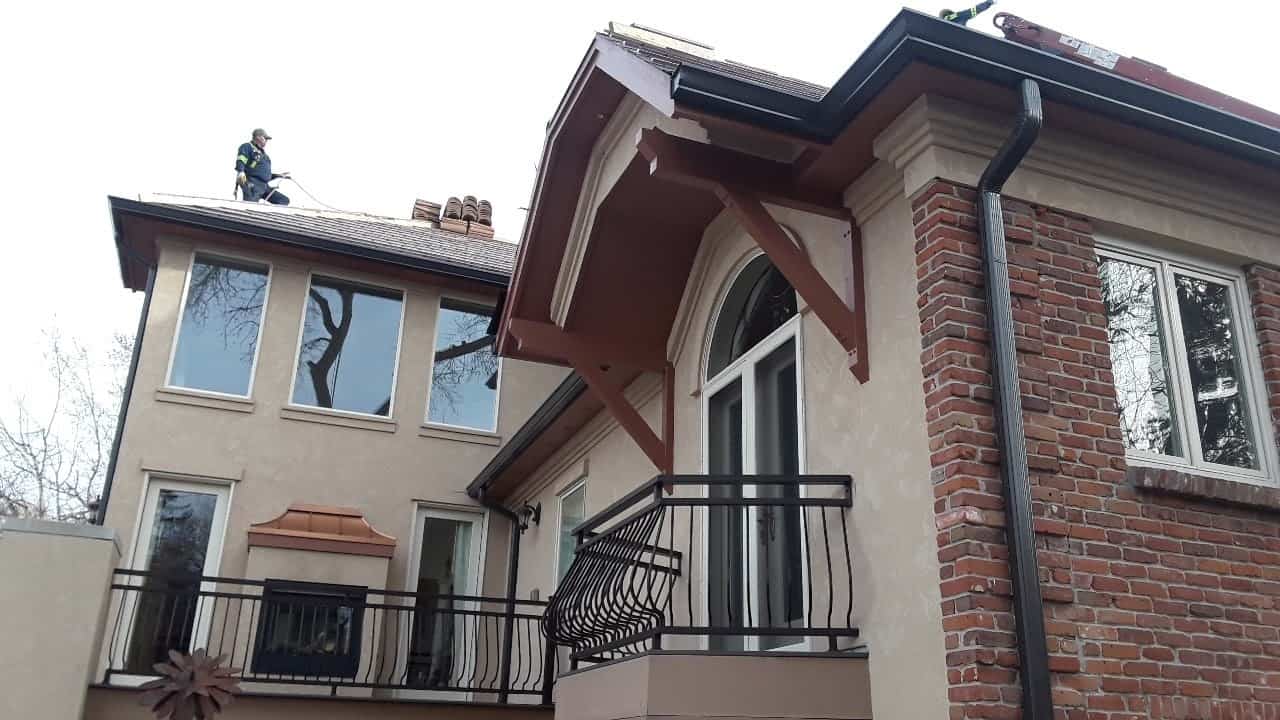 roof repair and gutter cleaning